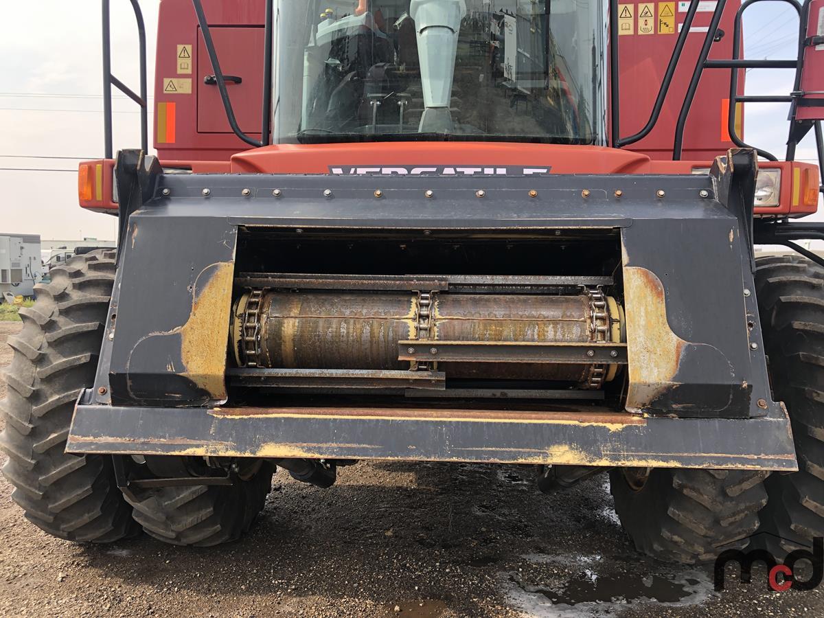 2015 Versatile RT490 Combine